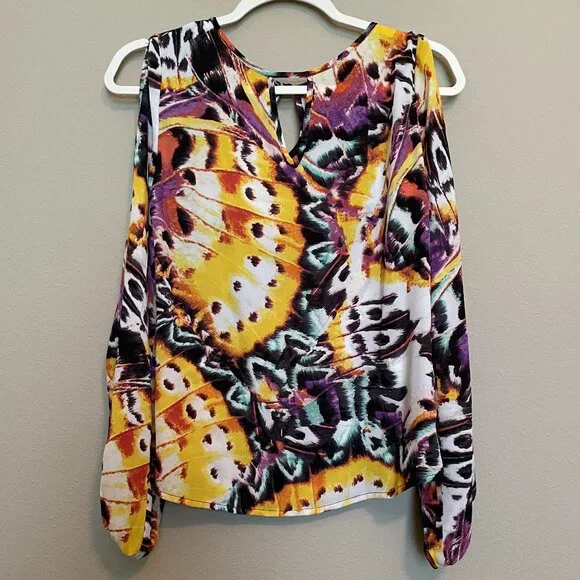 New York & Co, XS, Butterfly Outfit, Cropped Wide leg pants & Cold Shoulder top - Picture 3 of 13